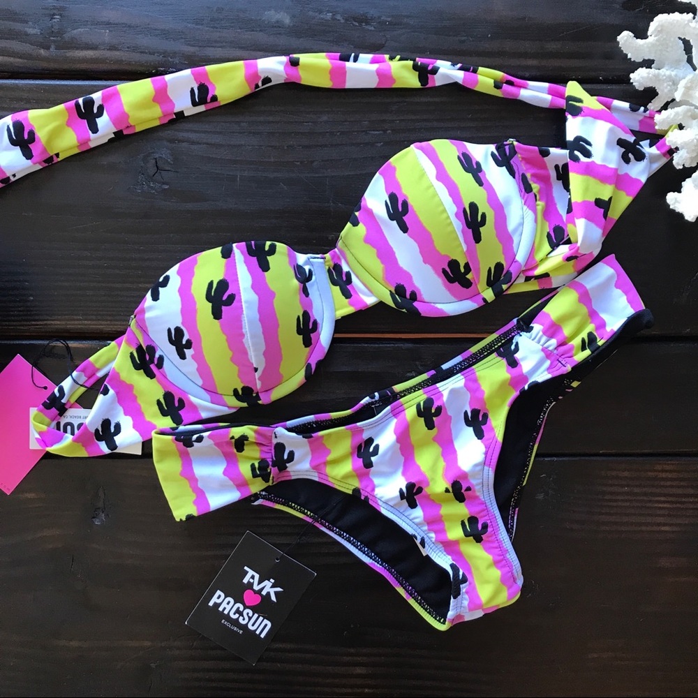 NWT Tavik x PacSun Underwire Bikini